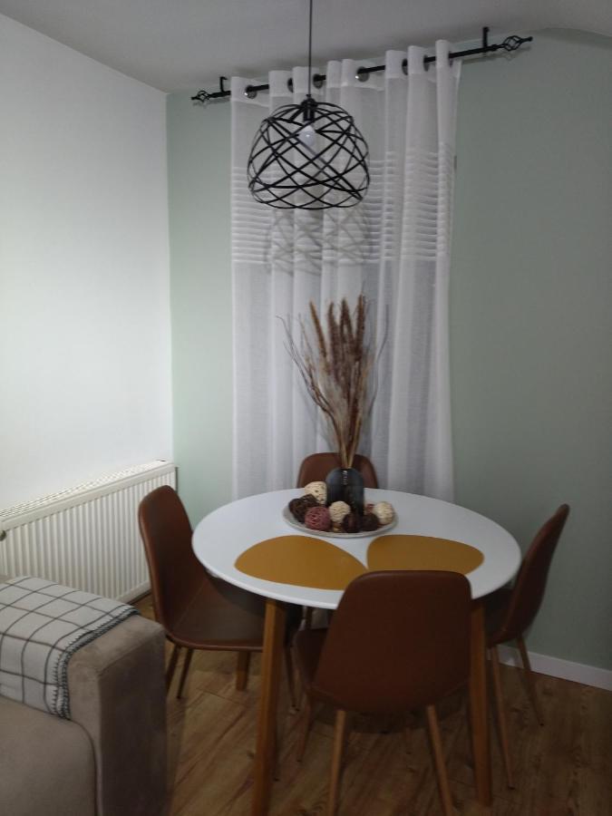 Apartman Element Kruševac Buitenkant foto