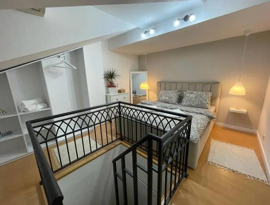 Apartman Element Kruševac Buitenkant foto