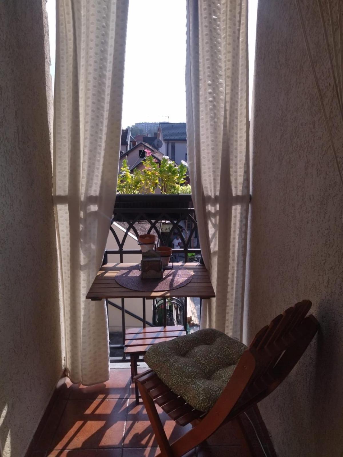 Apartman Element Kruševac Buitenkant foto